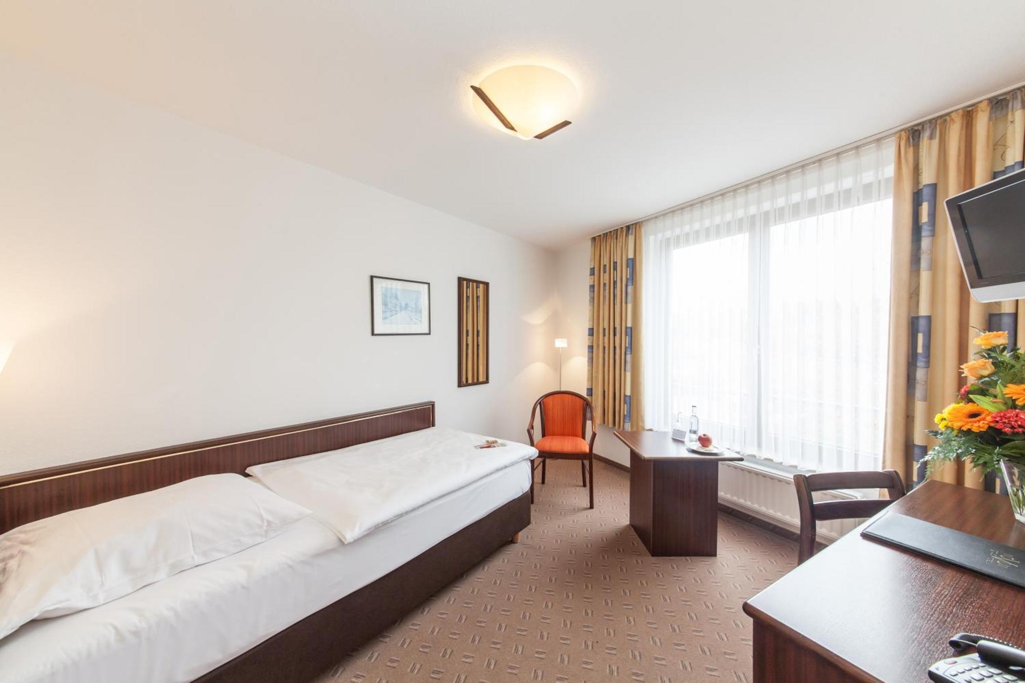 Hotel Strijewski Wolfsburg Kültér fotó